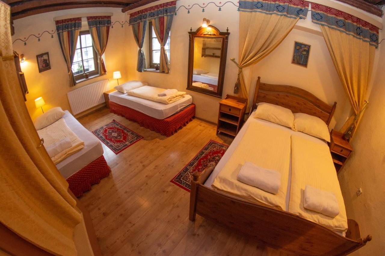 Apartments Belopeski Dvori كْرانْيِسكا غورا الغرفة الصورة