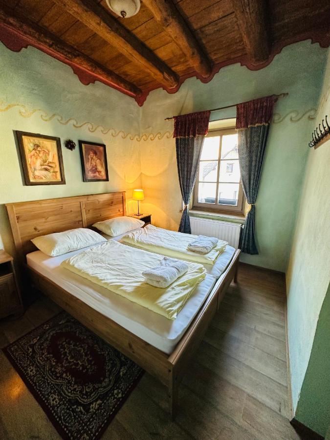 Apartments Belopeski Dvori كْرانْيِسكا غورا الغرفة الصورة